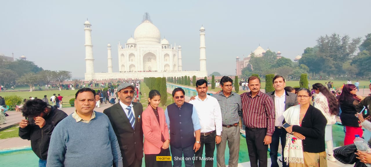 शैक्षिक भ्रमण ताजनगरी आगरा 15/12/2025