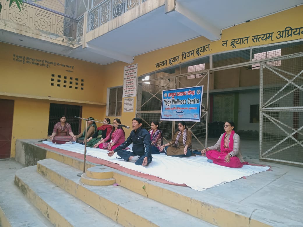 Yoga session in assembly 19/11/2025